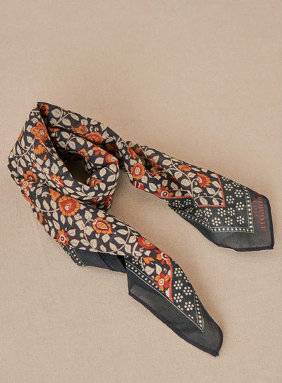 fw24 / foulard anda imprime madras - noir