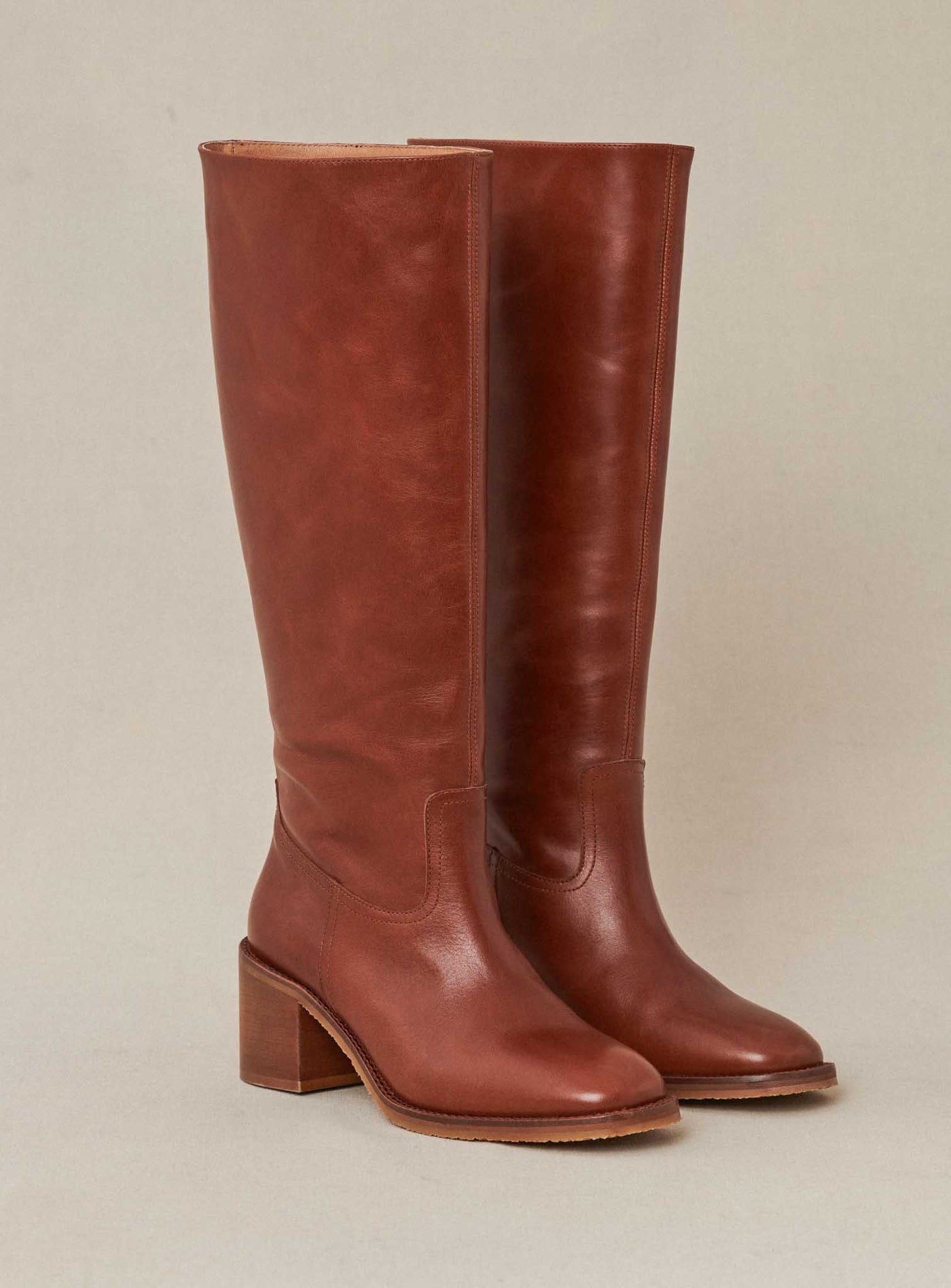 FW24 / Clement Stiefel mit niedrigem Absatz – Cognac