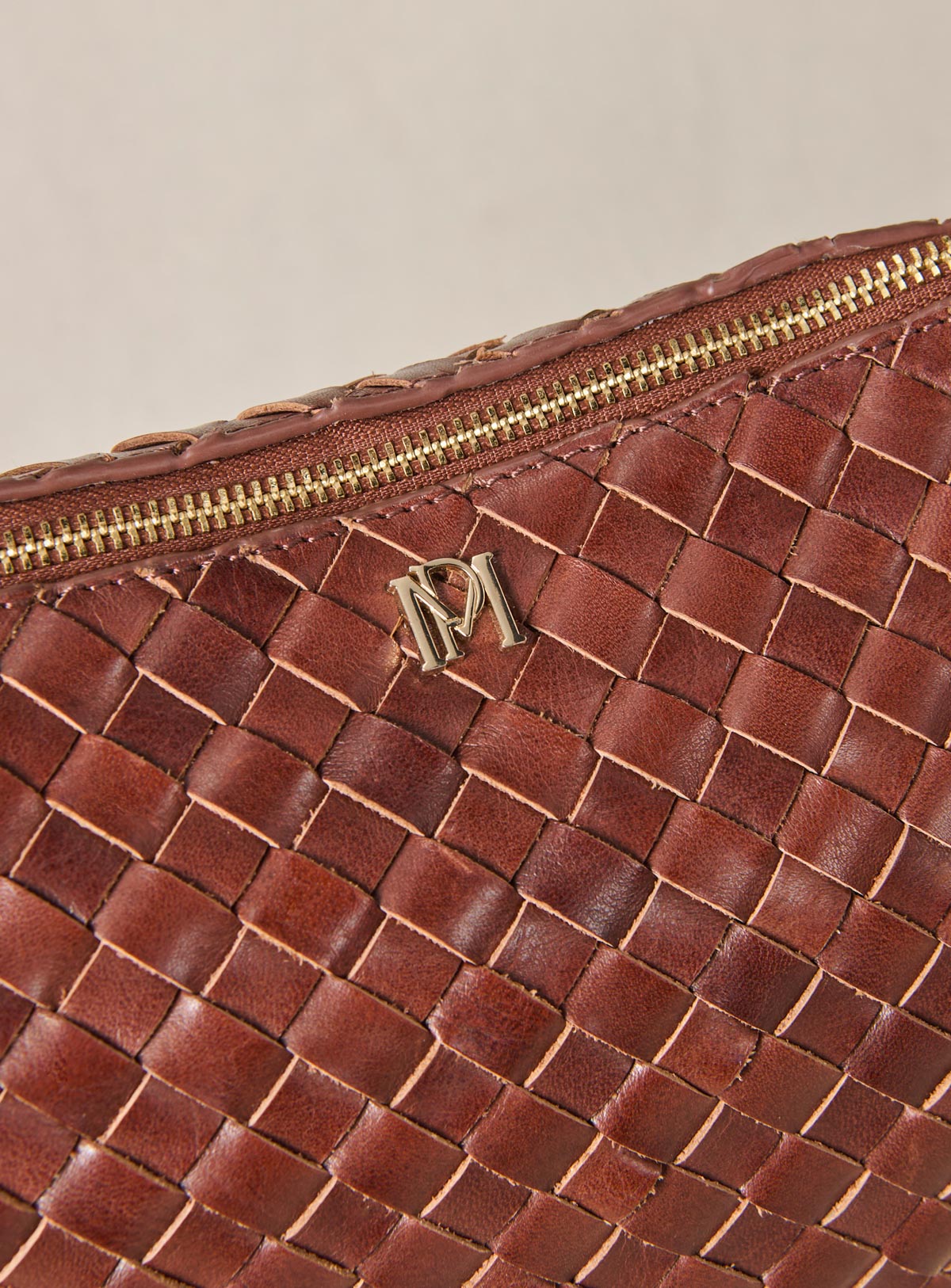 Serion XL braided bag