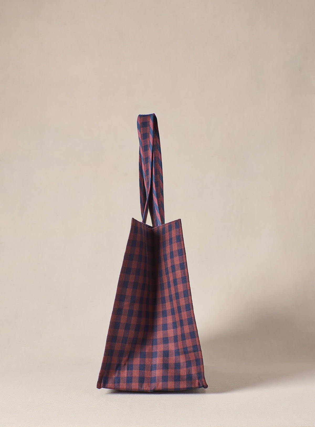 fw25 / Sai-Tasche – Kastanienkariert