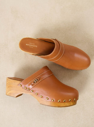 Caramel Clogs