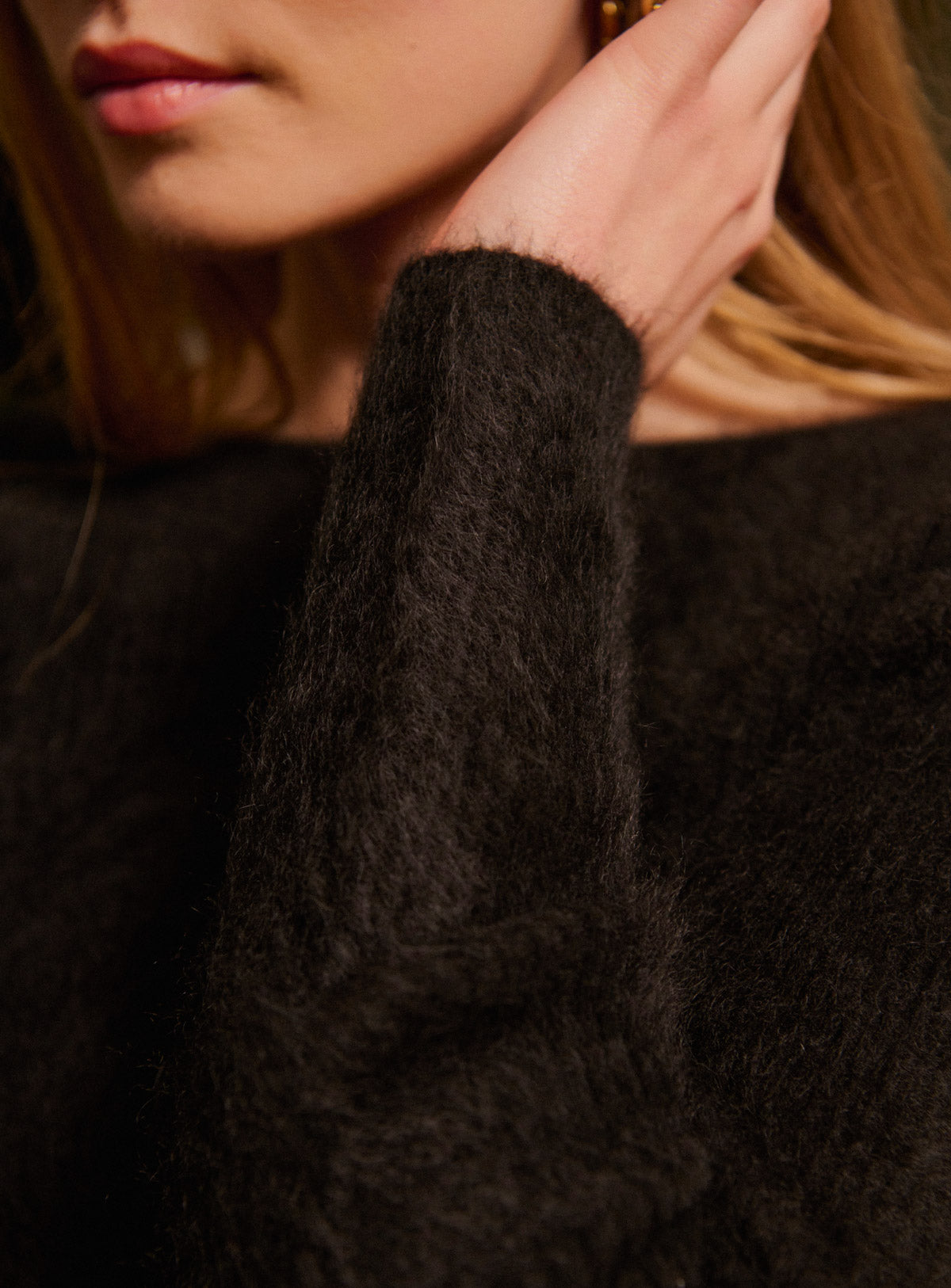 Maille_Marilyn_noir_5.jpg__PID:b96becbb-2901-4da7-994c-fea652e4e66a