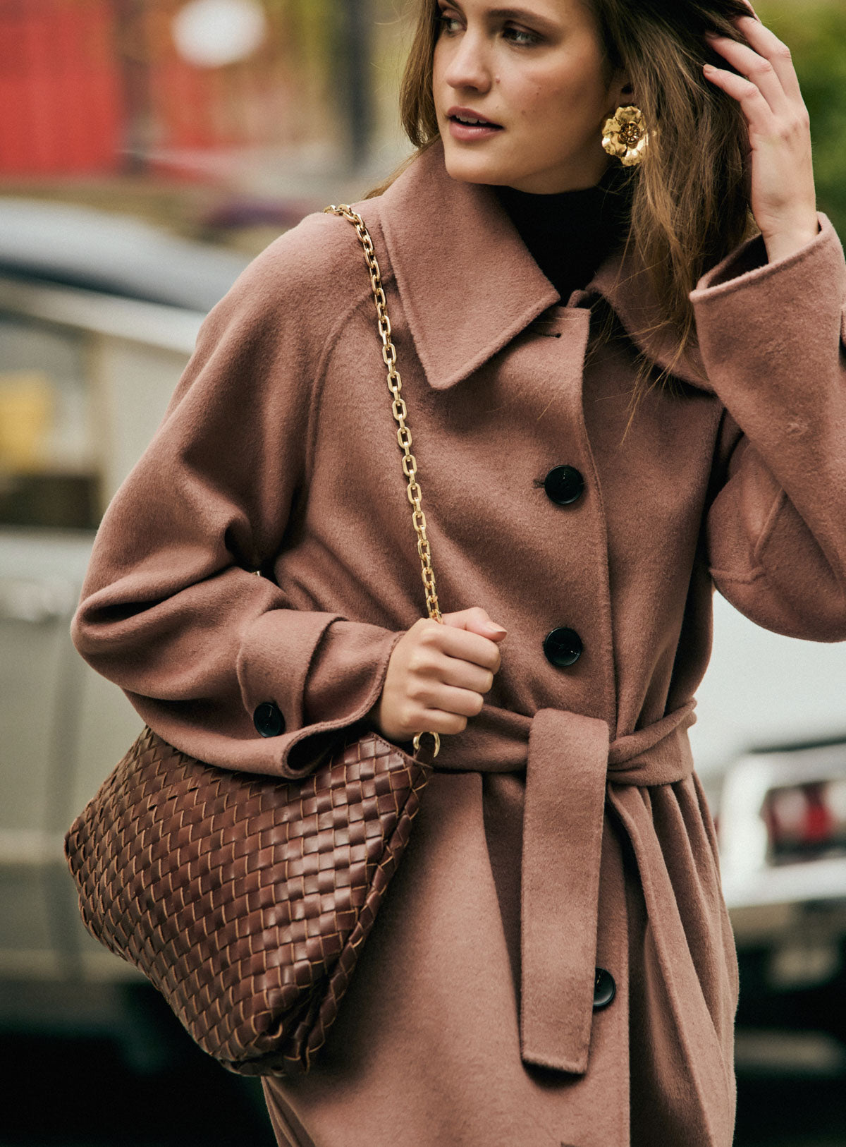 Trench-Coat vintage en alcantara marron. Taille M, 38, 40. Tricosa Paris. Made in France. – Couleurs Vintage Trench-Coat vintage en alcantara marron. Taille M, 38, 40. Tricosa Paris. Made in France. – Couleurs Vintage