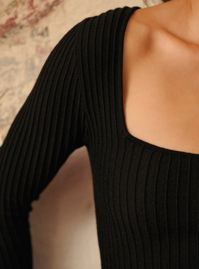 fw25 / reindeer dress - black