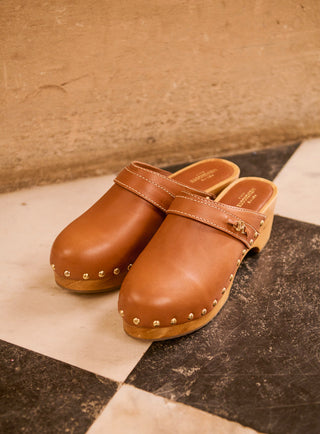 Caramel Clogs