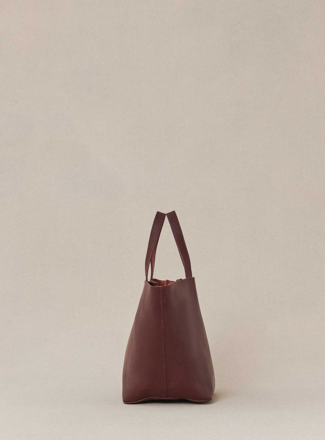 fw24 petit sac sweety cuir bordeaux Petite Mendigote